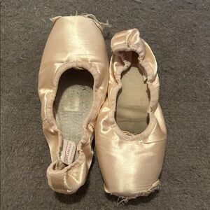 thoroughly used pointe shoes for arts and crafts!